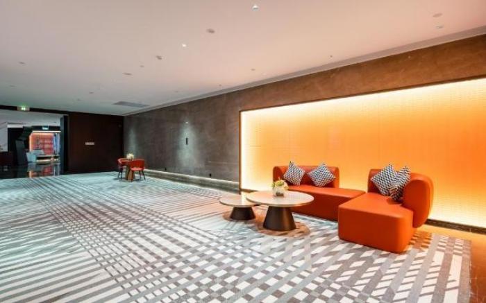 Radisson RED Xuzhou Yunlong Lake