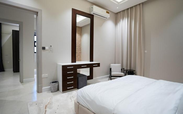 Three Bedroom Trendy apartment in Qurtoba