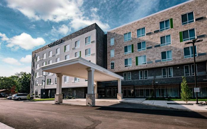 Courtyard by Marriott Toledo West