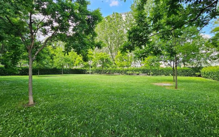 Garage gratis, Metro a 200mt, Bicocca, 13th Floor