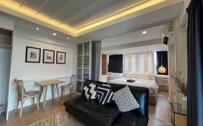 Zen Apartment w/ Stunning Mountain Views
