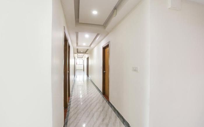 FabHotel Raj villa