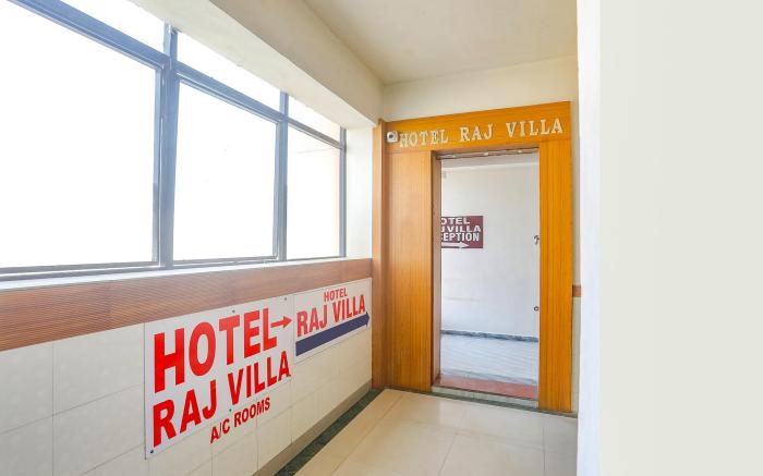 FabHotel Raj villa