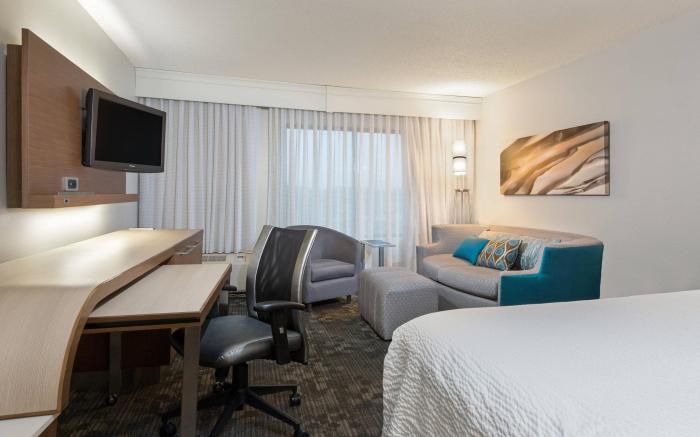 Courtyard by Marriott Dallas Mesquite