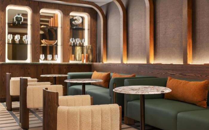Hotel Railwayparc Montreal, Tapestry Collection by Hilton