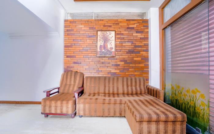 Super Townhouse City Center Ernakulam