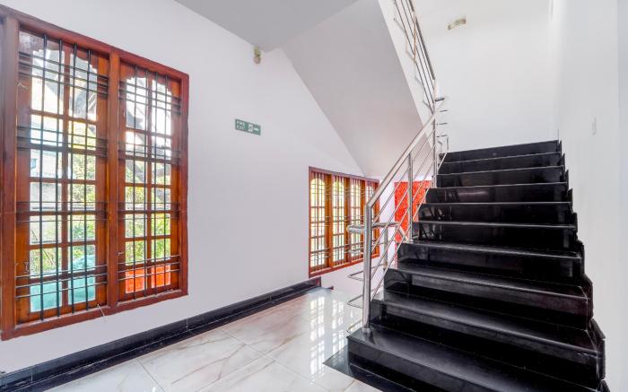 Super Townhouse City Center Ernakulam