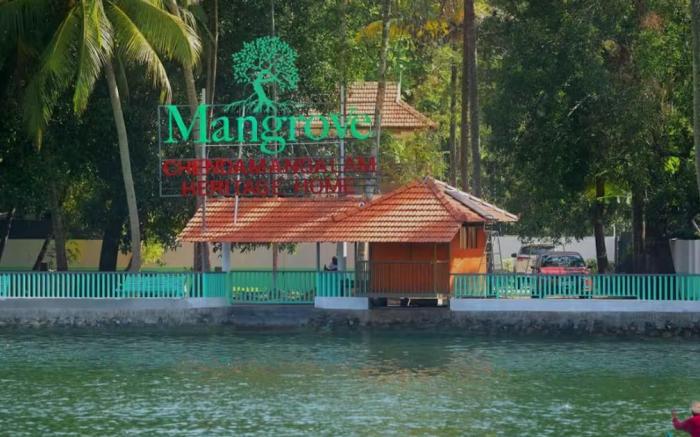 Mangrove Chendamangalam Heritage Home