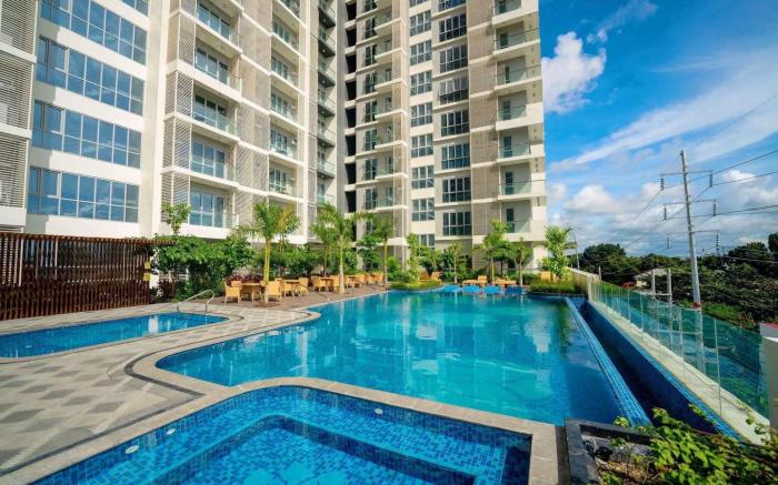 Palladium Studio w/ Balcony Condo in Iloilo City