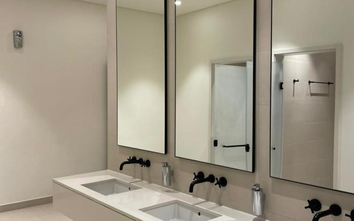 Damac Majestine  2 Bedroom - Manzar Holiday Homes