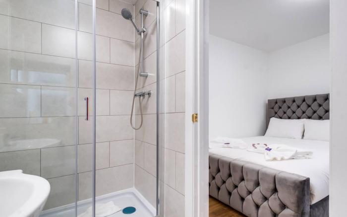 All amenities ,Wembley Stadium, West End, Heathrow