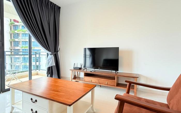 Seaview 10pax 2B2R Condo Forest City