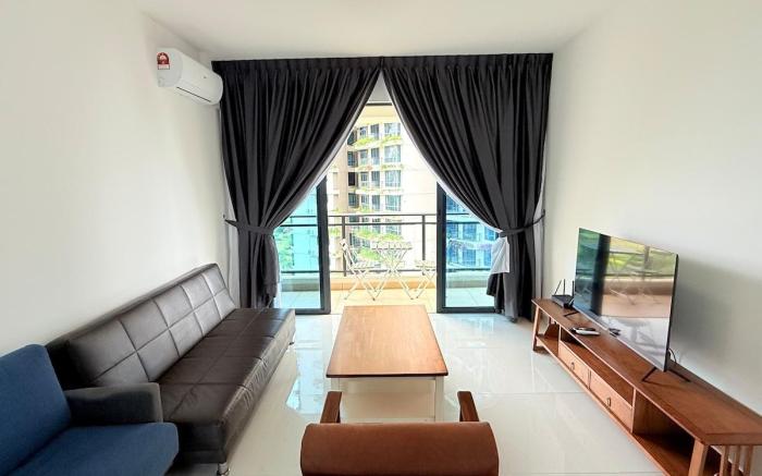 Seaview 10pax 2B2R Condo Forest City