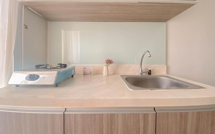 Great Deal 1BR Apt Vittoria Residence By Travelio