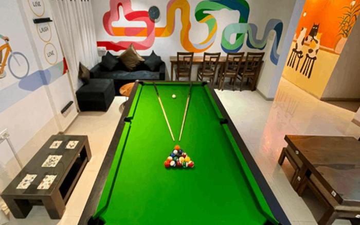 HOSHTEL99 - LUX - Stay, Cowork and Cafe 