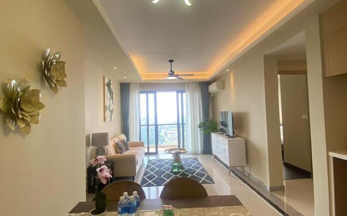 R&F 2B2R Fancy Unit by Wan Li Homestay