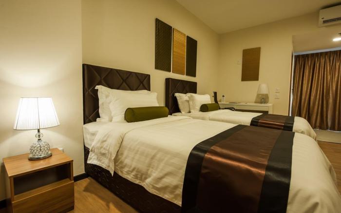 Aman Hills Hotel