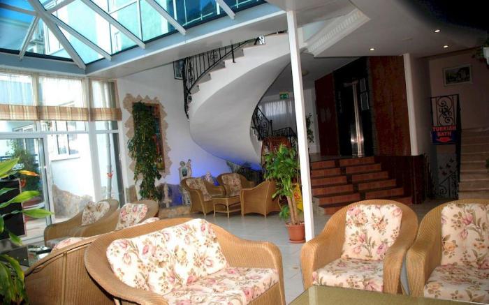 Artemis Princess Hotel