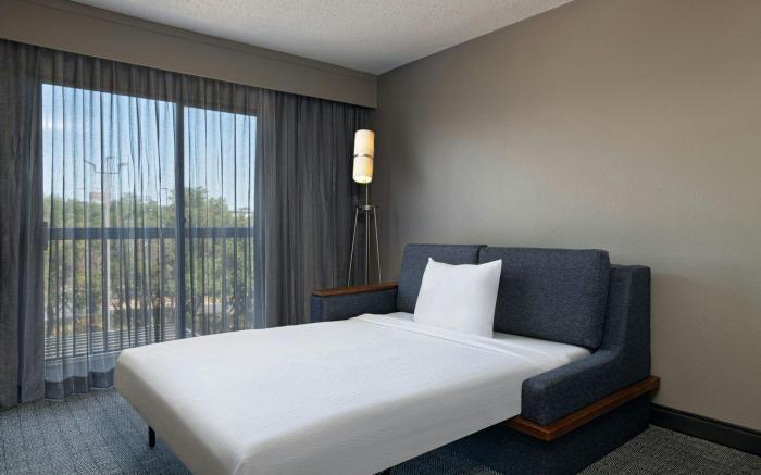 Courtyard by Marriott Austin The Domain Area