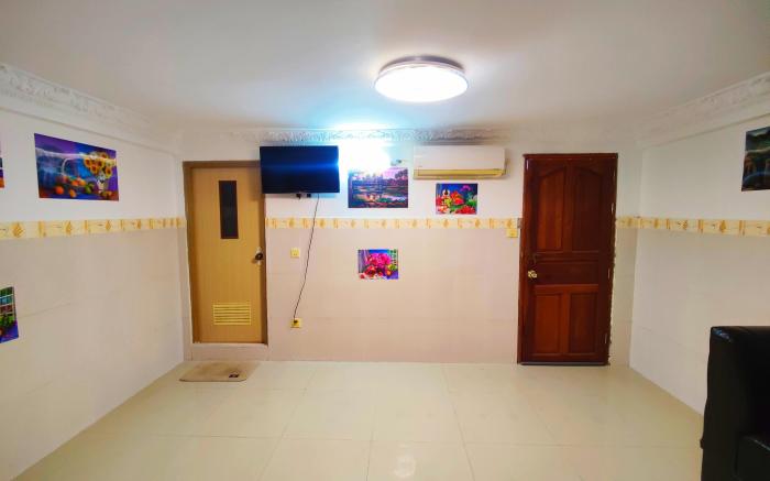 Happy Guest House & Restaurant