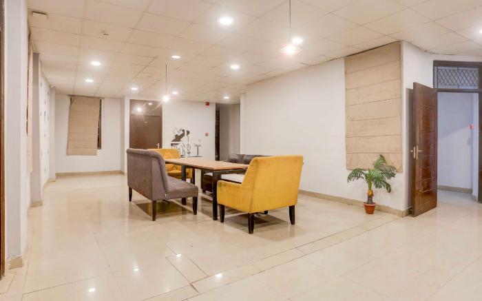 OYO Townhouse Anmol Residency