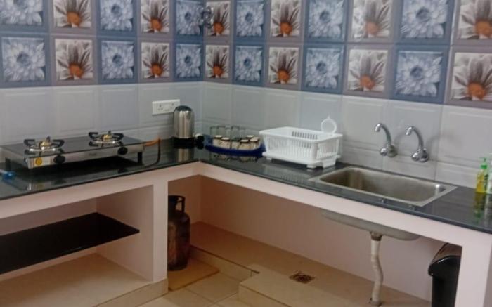 SJ illam-Private Home with full furnished kitchen