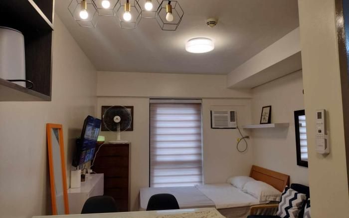 Simple and Elegant Studio Unit