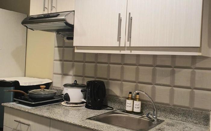 Condo Near Ayala Cebu and VFS - Central City Stay
