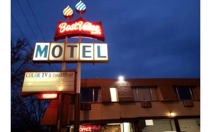 Best Value Inn by OYO Portland OR South East