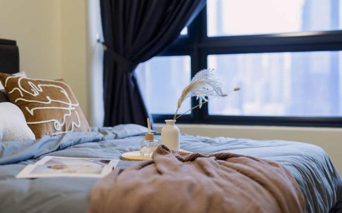 The Palette of Time: Gray & Green’s Tender Weave