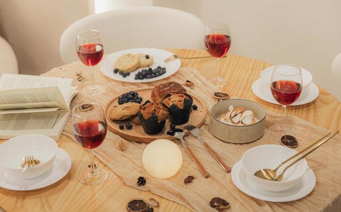 Scandi Haven : Cozy Earth-Toned Retreat