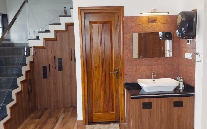 Shaiva urban retreat 