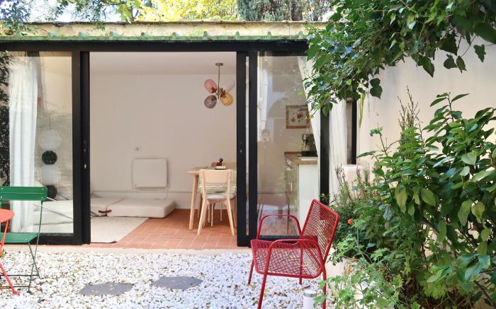 Peaceful flat with yard, Near Duomo