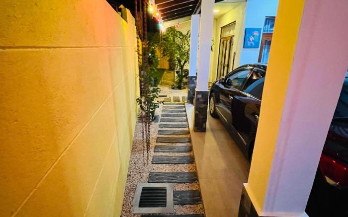 Kingz Kottage by Andy's Villa
