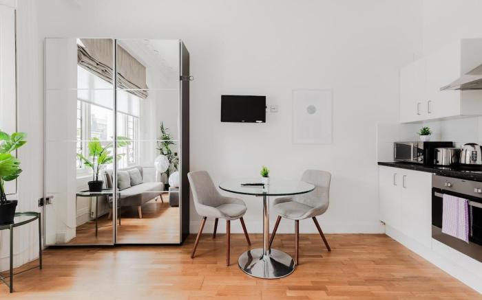Comfortable Private Studio