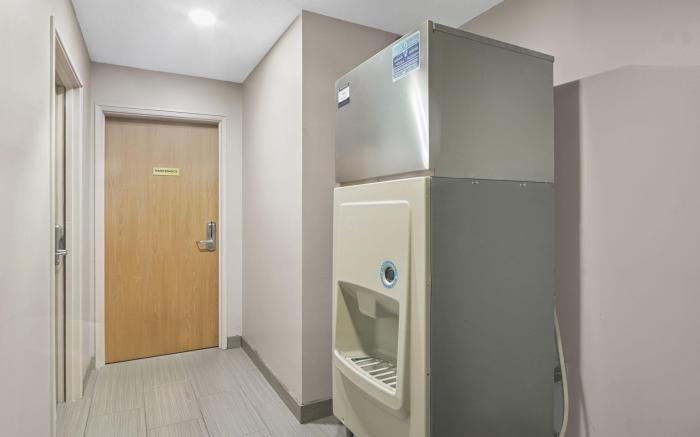 Sonesta Essential Hotels Blue Springs