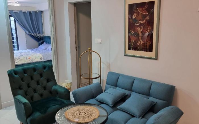 Arte Cheras 6Pax RetroDesign Pool 01