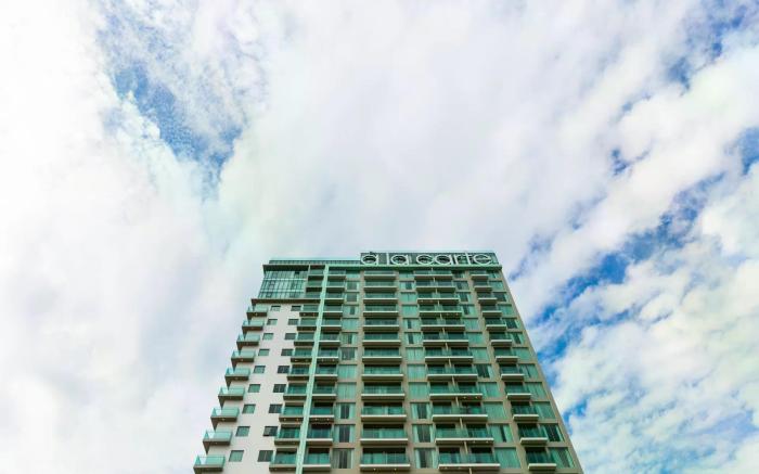 Relax in a Cozy 1BRD Condo with Stunning Seaviews