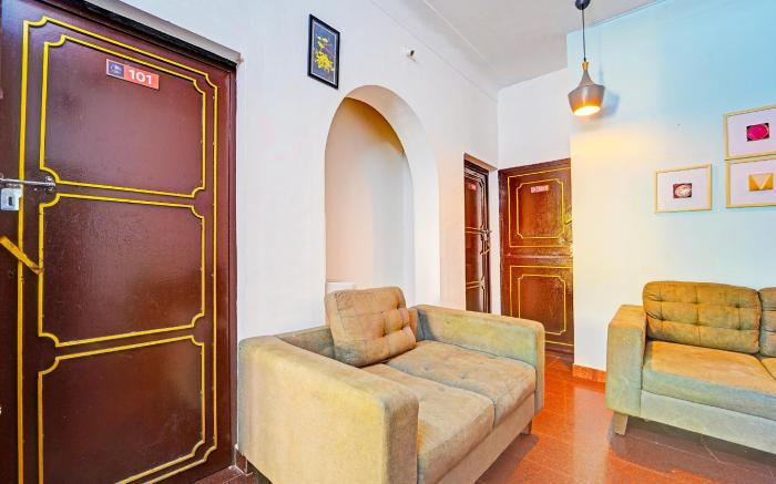 Super Hotel O Thammanam Kochi