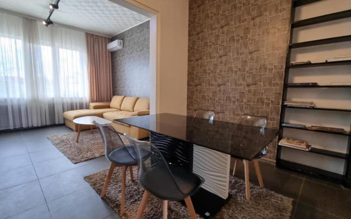 Central Apartment Shishman