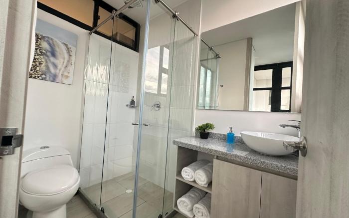 A1104- Apartamento con increible vista en Laureles