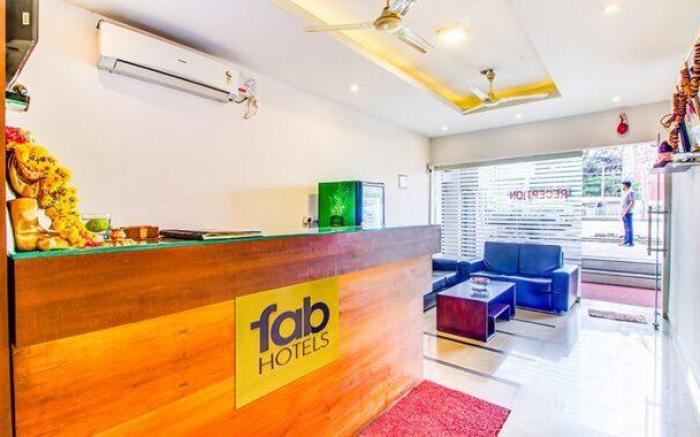 SAI ARYA LODGING & HALL