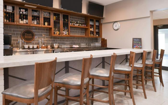 Four Points by Sheraton Mount Prospect O’Hare