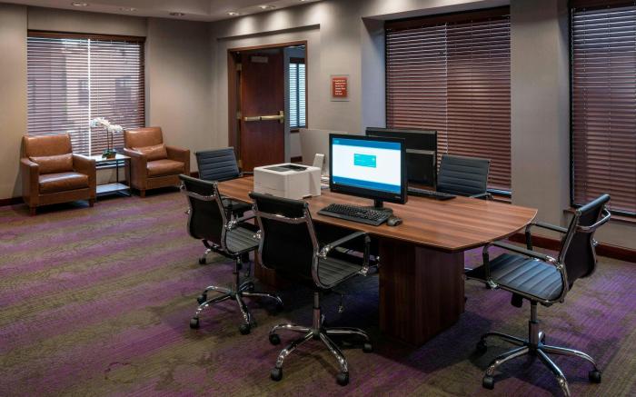 Four Points by Sheraton Boston Logan Airport Revere