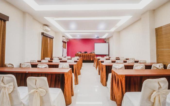 RedDoorz Plus near Universitas Negeri Makassar