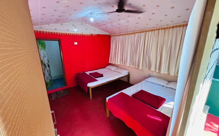 Fly Wing by Triptastic Holidaze