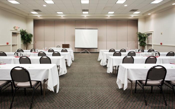 Holiday Inn Redding By IHG