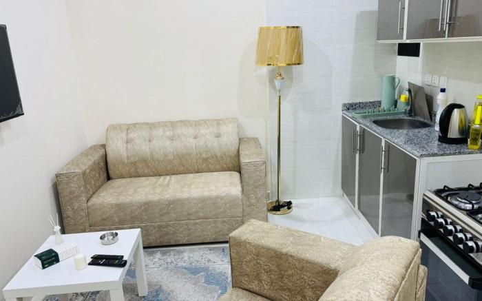 IS 6 New apartment gold style