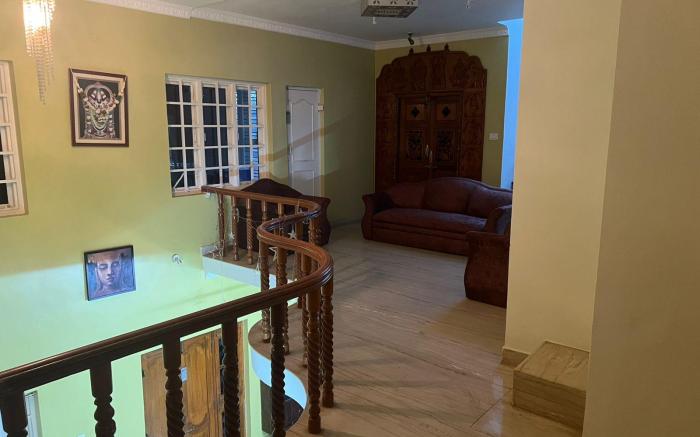 Premium Service Apartment
