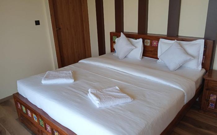Hotel Lotus, Candolim
